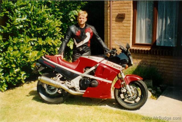 KawasakiGPZ600RSquint
